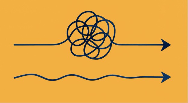 En pil som är hoptrasslad över en pil som är rak